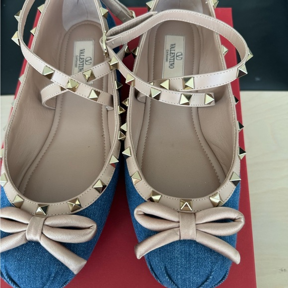 Valentino Garavani Shoes - Valentino Garavani Rockstud denim ballerinas